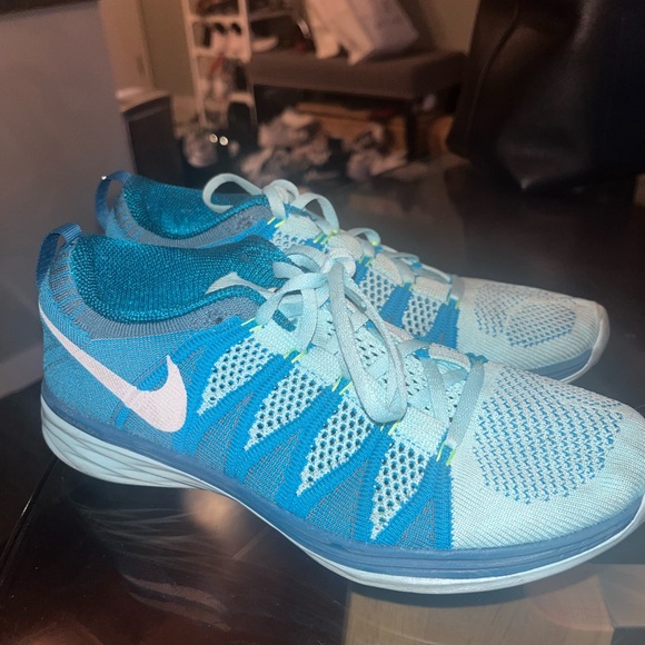 Nike women shoes - Picture 3 of 5